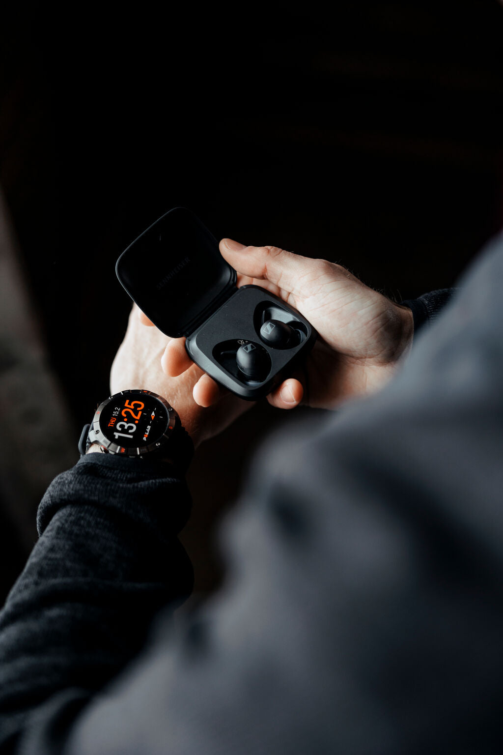 Ceas Polar Grit X2 Pro, Amoled, Night Black, M-L